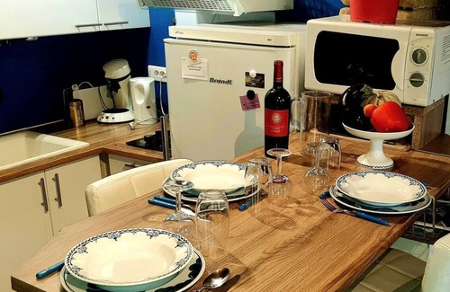 Carsac-Aillac Apartment | Renovated 18th century building, terrace, near Sarlat