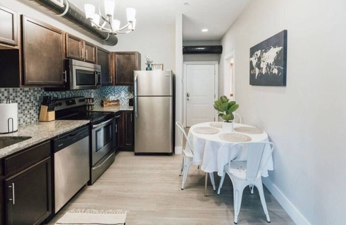 Johnson City Apartment | Renovated 2 Bed Apartment in Downtown JC