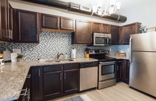 Johnson City Apartment | Renovated 2 Bed Apartment in Downtown JC