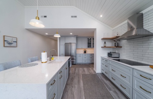 Seabrook Island Villa | Renovated 2 Bed/3 Bath 2nd Floor! Ocean Views! 2 Decks! Amenity Cards