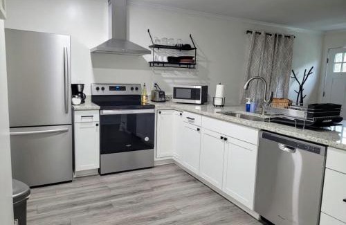 Durham House | Renovated 2 Bed Walltown Home Walk To Duke! B