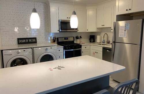Cape May Cottage | Renovated 2 BR/1.5 bath close to beach and town - Available for 2025!