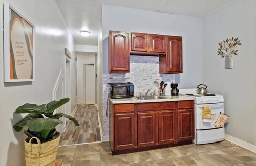 Norris Square Apartment | Renovated 2BR w/Amenities