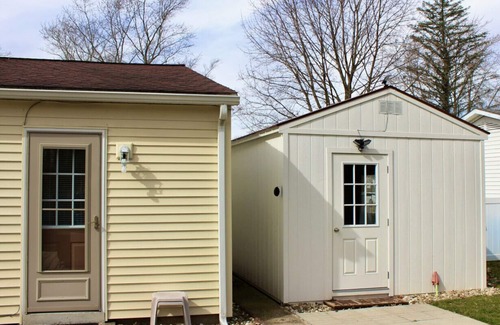 Niles House | Renovated 3 BR 1 BA, Prime Spot!
