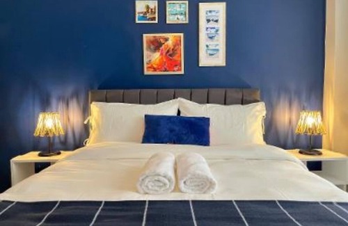 Uskudar Apartment | Renovated 3 BR 3+1 Apartment - Great Location in Istanbul