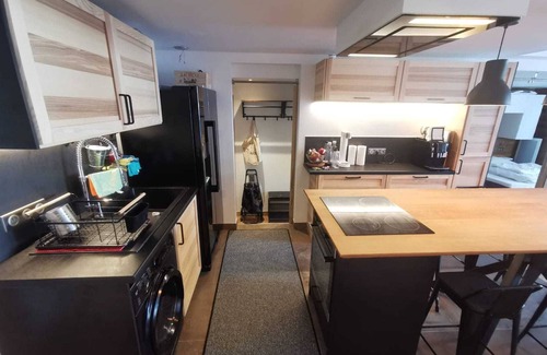 Arc-2000 Apartment | Renovated 3-room apartment, near center, balcony
