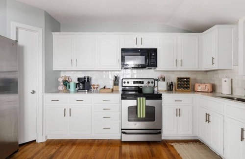 North Charleston Apartment | Renovated! 4 Bedroom House in Park Circle!