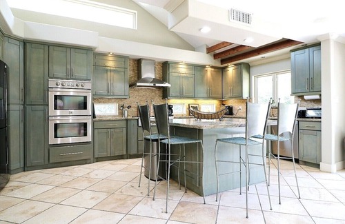 Houston House | Renovated 4 Bedroom 3.5 Bath with POOL Private Home Fully-furnished. MD Anderson