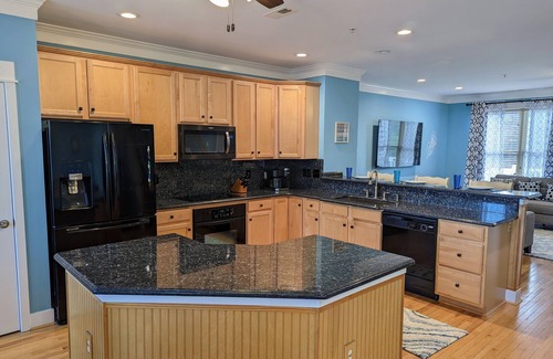 West Ocean City House | Renovated 4 Bedroom Townhome West OC Pool Sleeps 10