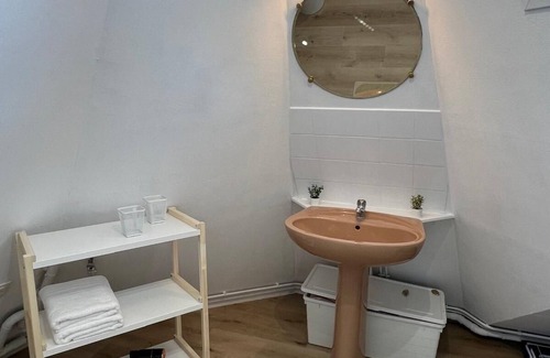 Malo-les-Bains Apartment | Renovated apartment, 2 steps from the beach, ideal for a summer family holiday