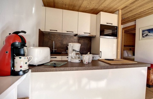 Meribel Centre Apartment | Renovated apartment, large balcony, near slopes and center