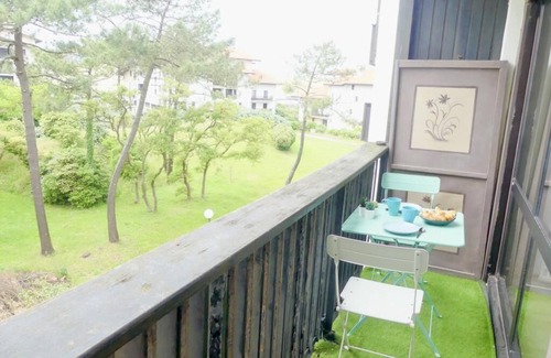 Le Penon Apartment | Renovated apartment near beach& center