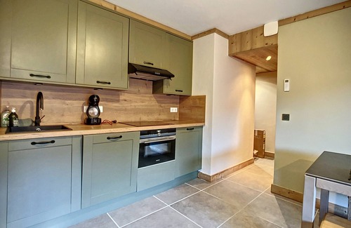 Meribel Village Apartment | Renovated apt near slopes and shops, 2 bdrms, parking, WiFi