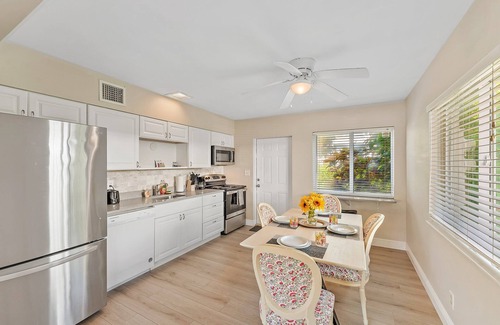Sugar Sands House | Renovated Apt Steps From The Singer Island Beach
