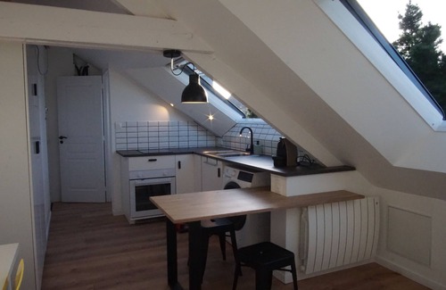 Saint-Nazaire Apartment | Renovated attic studio