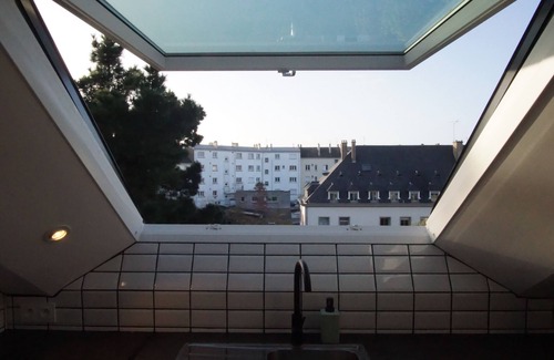 Saint-Nazaire Apartment | Renovated attic studio