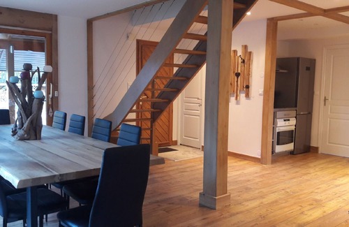 Samoens Ski Chalet | Renovated chalet in the mountain jacuzzi-sauna