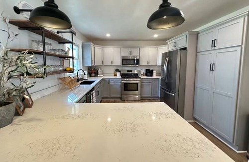 Cleveland House | Renovated charming home close to Lee University!