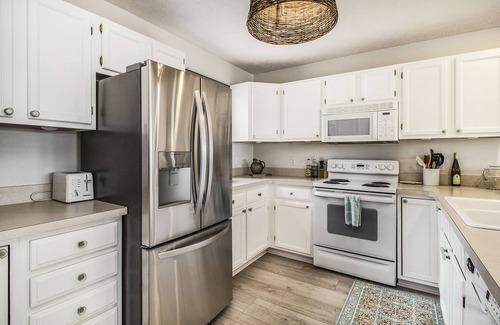 Manistee Condo | Renovated Condo at Lake Michigan