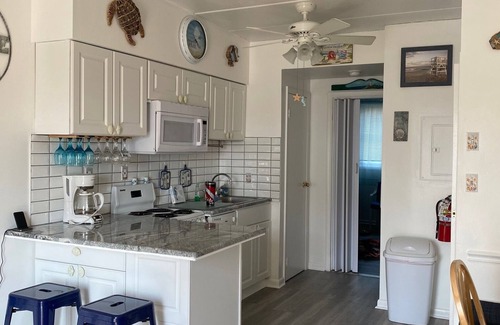 Cape May - Wildwood Condo | Renovated Condo which is 3 minute walk to beach and boardwalk