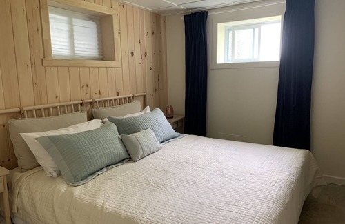Baie-St-Paul Cottage | Renovated cottage: stunning views, pool, hot tub