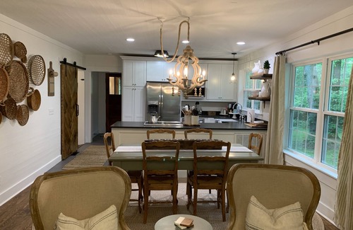Mentone House | Renovated Cottage - Walk to Downtown Mentone