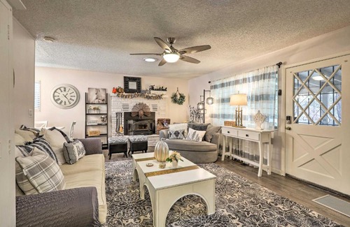 Munds Park House | Renovated Cottage with Fire Pit in Munds Park!