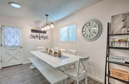 Munds Park House | Renovated Cottage with Fire Pit in Munds Park!