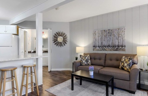 Fontana Condo | Renovated Country Club Condo |Abbey Springs Resort |Golf Course |Tennis Courts |Indoor/Outdoor Pools