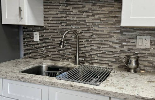 Sherman Oaks Condo | Renovated ,Cozy chic 2 bedroom condo in heart of Sherman Oaks… n