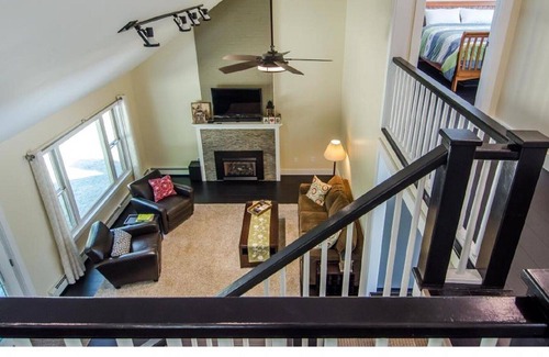 Quechee House | Renovated! Cozy, contemporary with great location.
