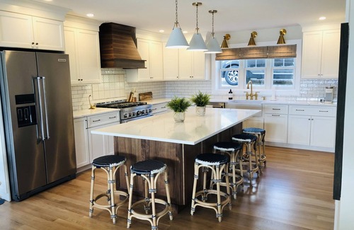 Cutchogue House | Renovated Cutchogue Home w/Waterviews & Sunsets in Fleet’s Neck - Walk to beach
