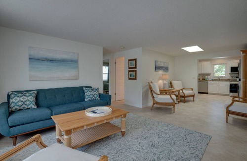 Anna Maria House | Renovated duplex 2bed/2bath North End Of Anna Maria, 2min walk to the beach
