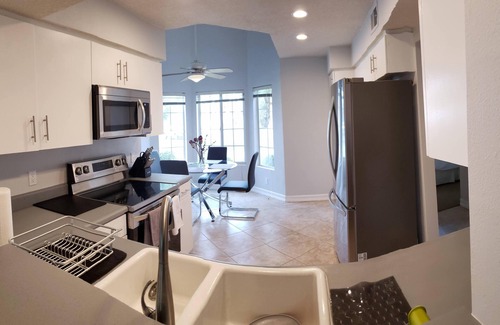 Palm Desert Condo | Renovated End Unit on Golf Course. Amazing View! Quiet located on a cul-de-sac.