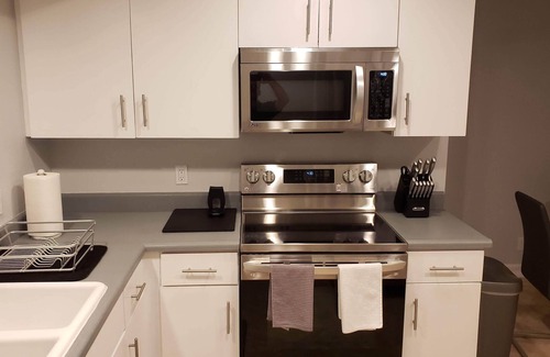 Palm Desert Condo | Renovated End Unit on Golf Course. Amazing View! Quiet located on a cul-de-sac.
