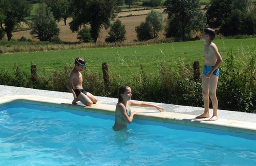 Chirat-l'Eglise Cottage | Renovated farmhouse with private pool, Wifi and pets welcome in Auvergne