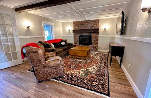 Twin Mountain House | Renovated farmhouse on snowmobile trail with firepit & mountain views 10 min from Bretton Woods