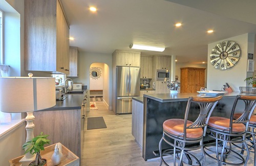 Carbondale House | Renovated Farmhouse w/wraparound views, Near Dwtn, 30mi. Aspen &12mi. to Ski