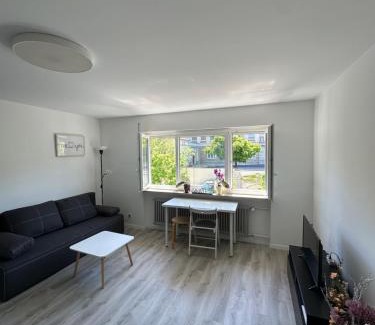 Weinsteige Apartment | Renovated Flat - Prime Location Near Marienplatz