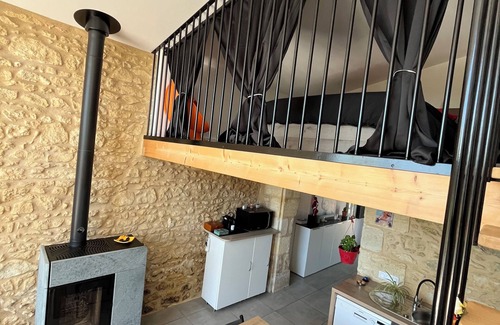 Moulis-en-Medoc House | Renovated former stable, vineyard view and Spa!