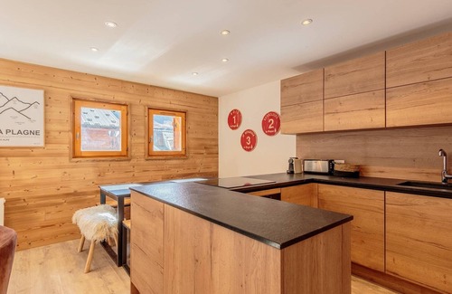 Plagne Soleil House | Renovated ski-in chalet, 4 bedrooms, Plagne Soleil
