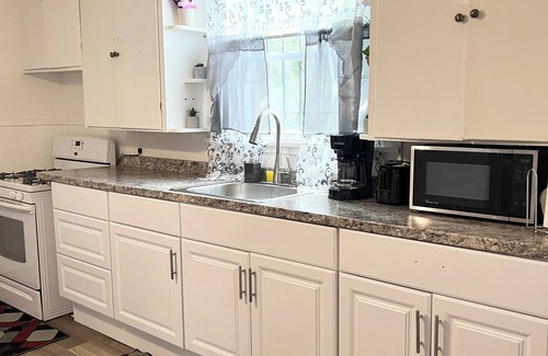 Buffalo House | Renovated gem in central Buffalo near downtown