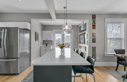 Hanover Place House | Renovated gem near dining & entertainment