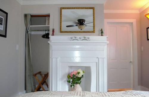 Downtown House | Renovated Historic Loft in the Heart of Downtown