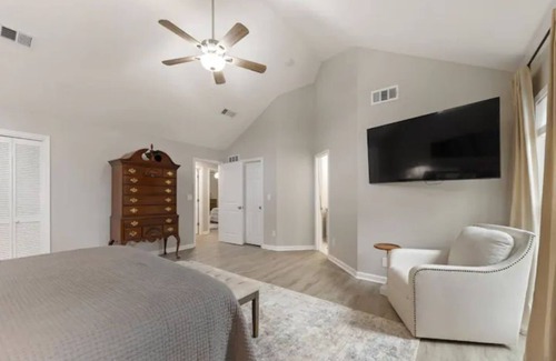 Roswell House | Renovated Historic Roswell House