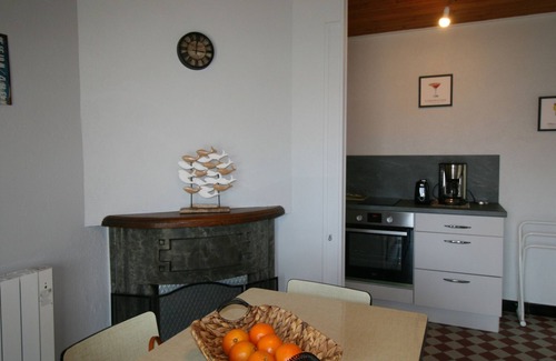 La Tranche-sur-Mer House | Renovated House with Garden, Near Beach, Sleeps 4, Pet-Friendly, Private Parking