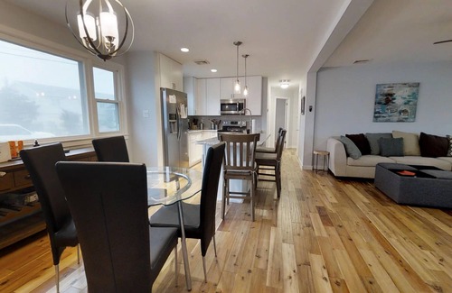High Bar Harbor House | Renovated home on the WATER on High Bar Harbor