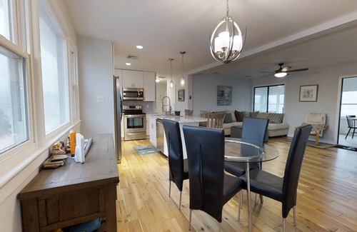High Bar Harbor House | Renovated home on the WATER on High Bar Harbor