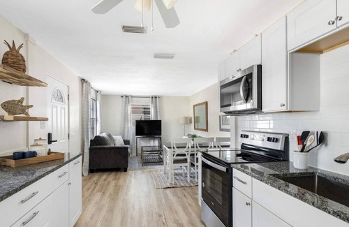 South Daytona House | Renovated Home by Beach & Daytona Intl. Speedway