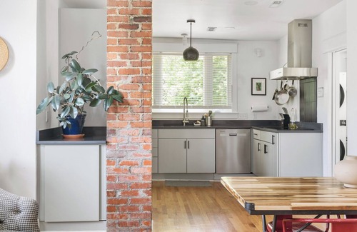 South Richmond House | Renovated Home - Fenced Yard - Gazebo - EV Charger - Pets Welcome